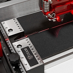 Лазерный указатель реза ручных плиткорезов Diam Master Line 800AL Лазерный указатель реза ручных плиткорезов Diam Master Line 800AL